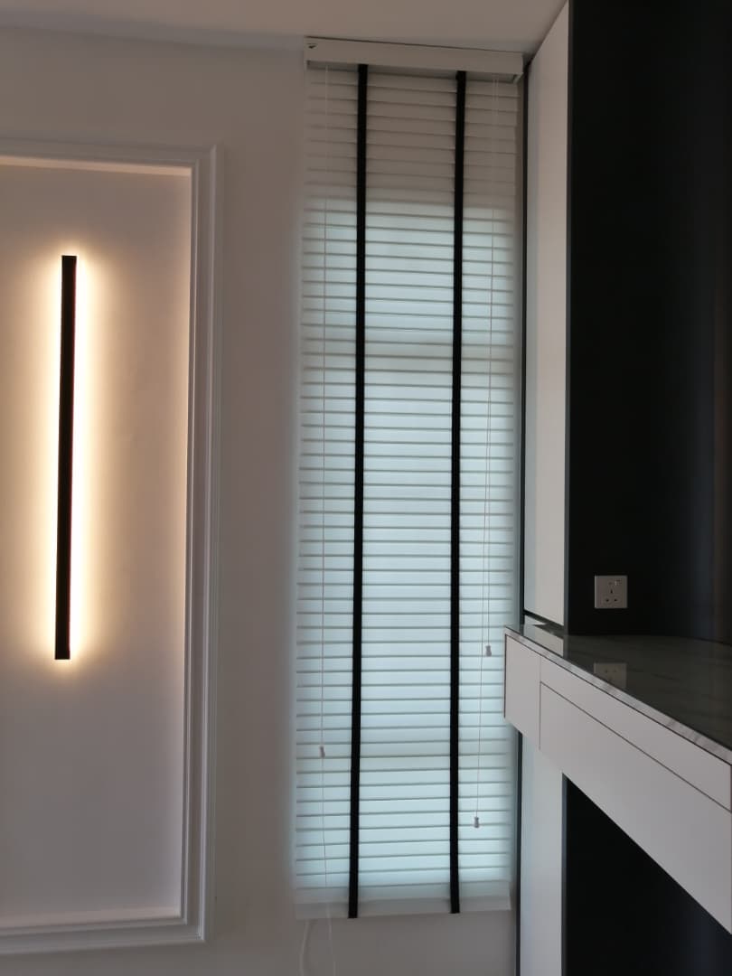 TIMBER PS BLINDS & LANTEX BLIND